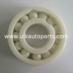 Ceramic ball bearing of full complement structure made from ZrO2 material