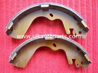 brake shoe 58305-4AA00 for Starex /Terracan /Galloper