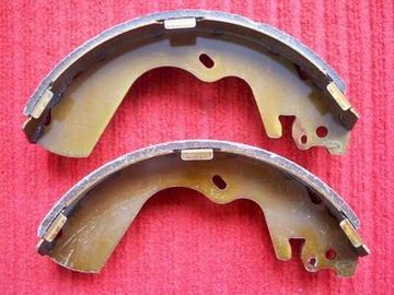 brake shoe 58305-4AA00 for Starex /Terracan /Galloper