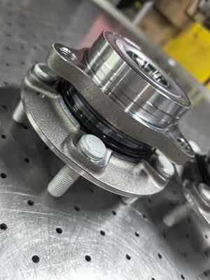Front Wheel Bearing Assembly (Front Wheel Hub And Bearings) 68272624AC, Suitable For: Wrangler JL, J6, Gladiator JT, 2018-2024